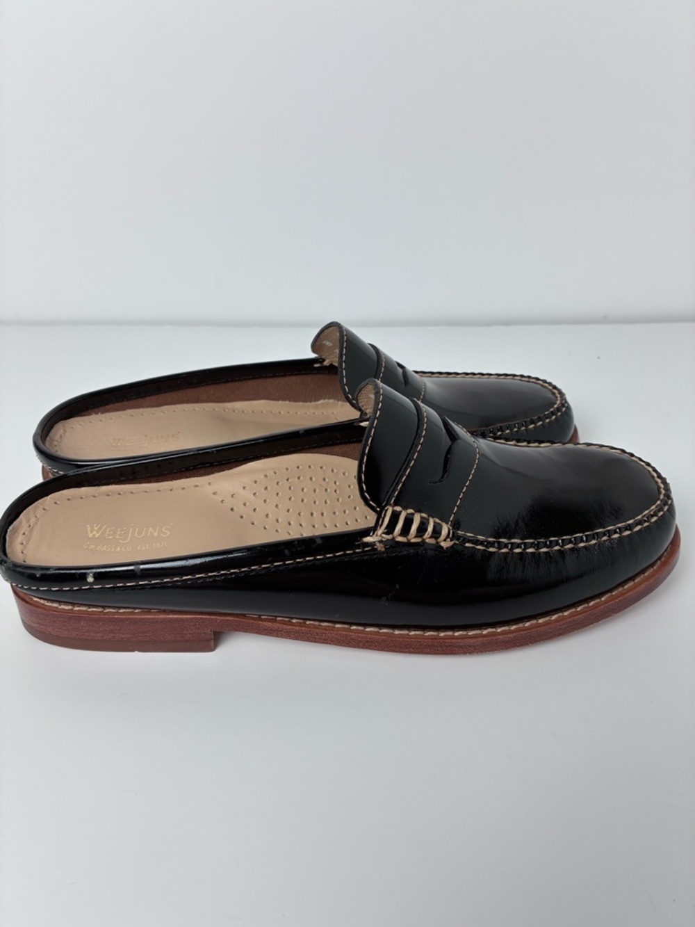 G.H. Bass & Co. Weejuns Black Patent Leather Penny Loafer Mules Womens Size 8